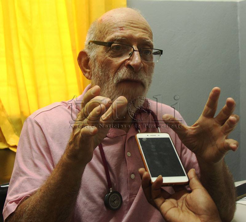 Lú Olo apresenta condolências a familiares do médico Daniel Murphy