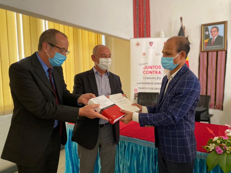 UE e cooperação portuguesa entregam quarto lote de material laboratorial a PCIC