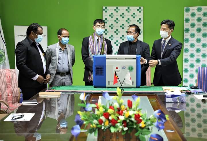 JICA apoia SAMES com frigoríficos portáteis para conservação de vacina contra covid-19
