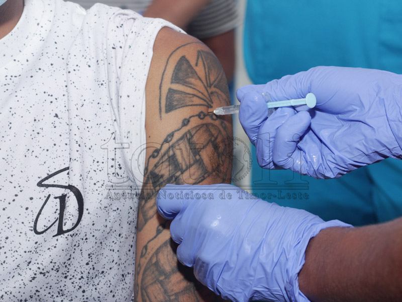 Vacina reduz número de casos de covid-19 em Timor-Leste