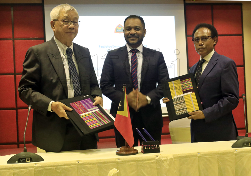 Governo e Pelican Paradise assinam acordo especial de investimento e contrato de arrendamento