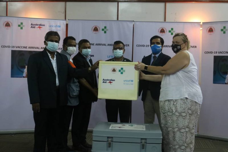 Chegam a Timor-Leste mais de 200 mil doses da vacina da Pfizer disponibilizadas pela Austrália e UNICEF