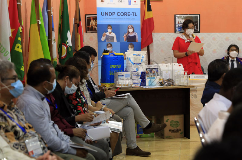 PNUD entrega tinta indelével e equipamentos de proteção individual ao STAE