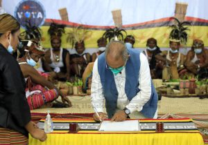 Candidatos às eleições presidenciais assinam pacto da unidade nacional para garantia de estabilidade