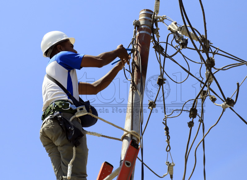 67% da população tem acesso à eletricidade, mas apenas 49,5% usa serviços de saneamento