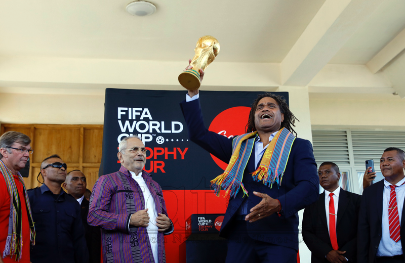 Karembeu: Presença do Troféu do Campeonato do Mundo inspira futebol timorense