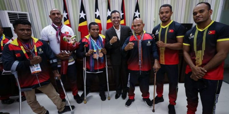 Taur Matan Ruak congratula atletas timorenses que participaram no ASEAN Para Games 2022