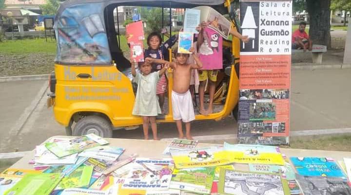 Biblioteca móvel quer promover hábitos de leitura em Díli