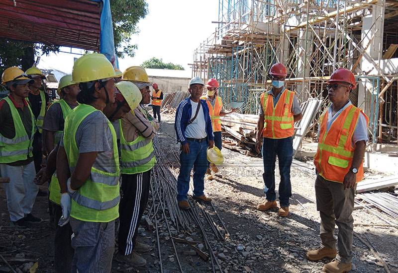 Inspeção encontra 57 trabalhadores sem equipamentos de segurança e multa duas empresas de construção civil