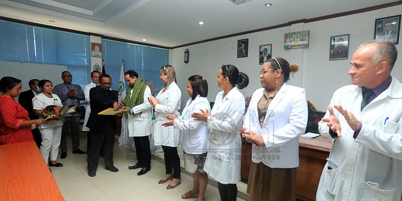 Médicos cubanos terminam missão em Timor-Leste