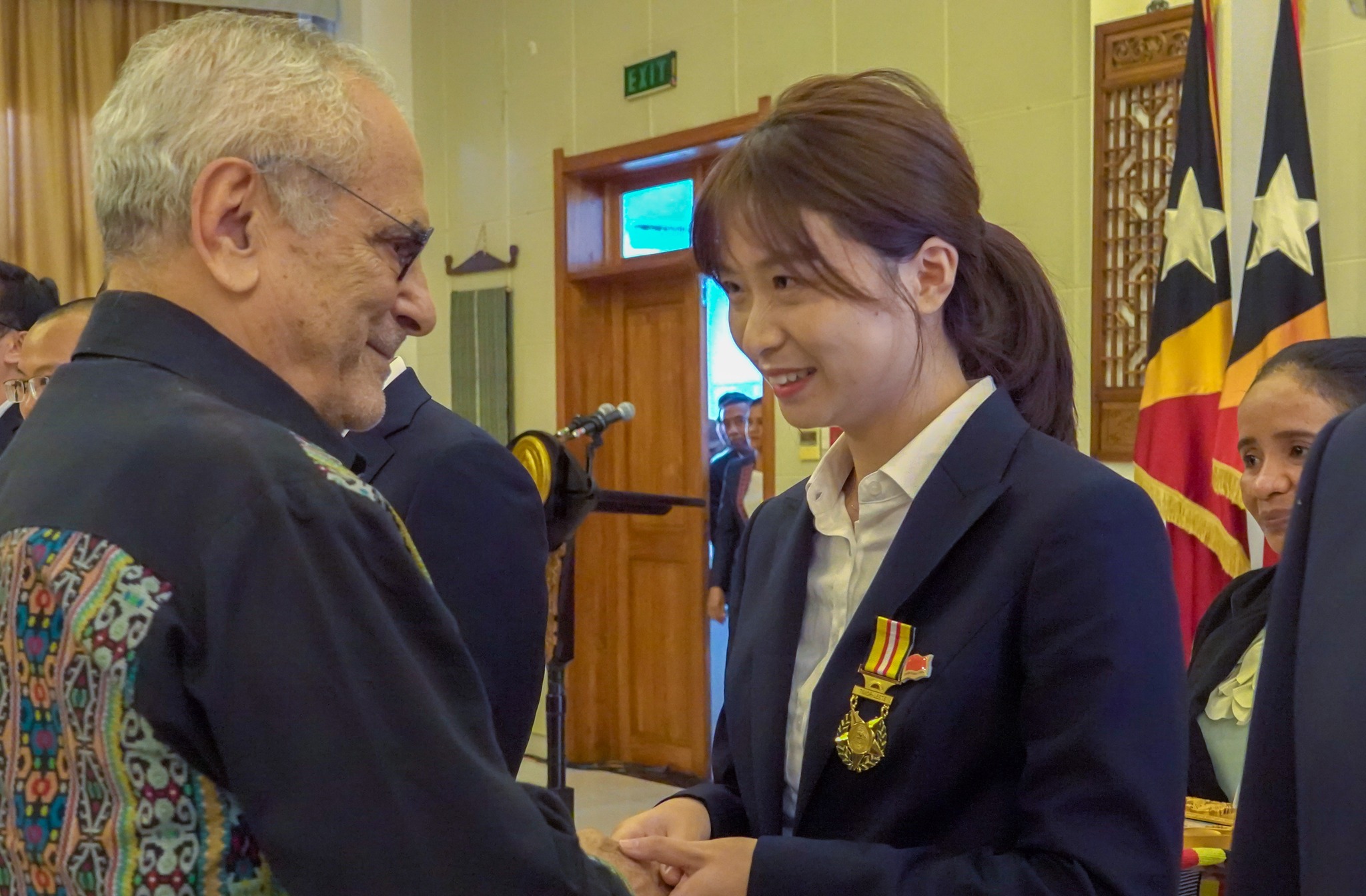 Equipa médica chinesa condecorada com medalhas de mérito por Ramos Horta