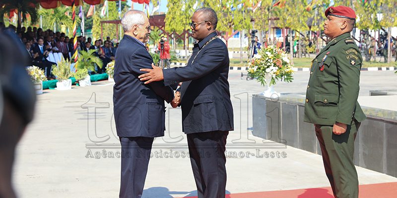 Presidente da Guiné-Bissau condecorado com Colar da Ordem de Timor-Leste