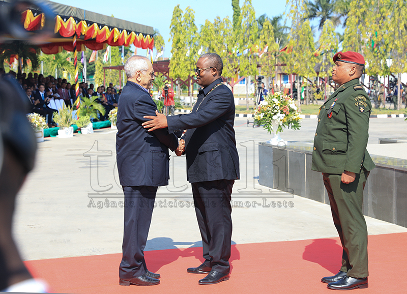 Presidente da Guiné-Bissau condecorado com Colar da Ordem de Timor-Leste