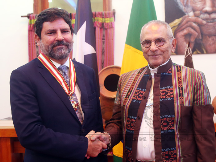 Maurício Assis condecorado com Colar da Ordem de Timor-Leste