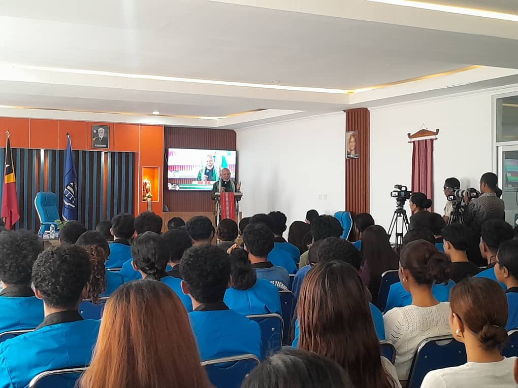 Lere: liberdade, por si só, não erradica pobreza