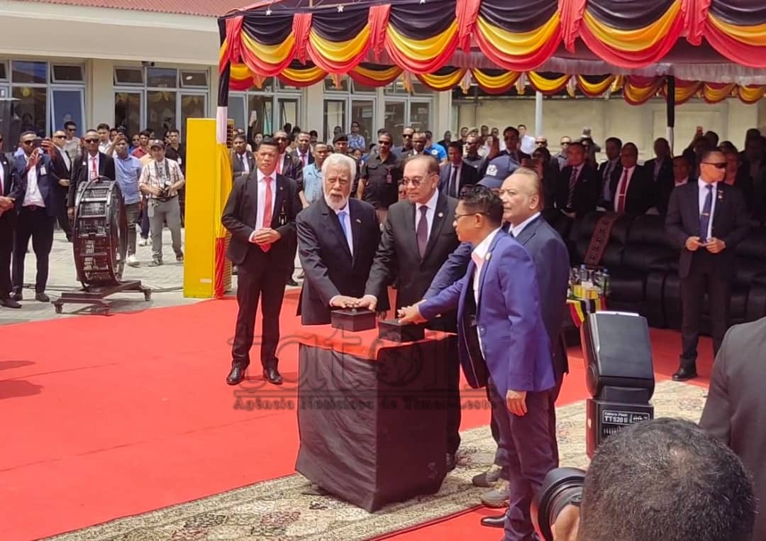 Anwar Ibrahim participa no lançamento do desenho do Centro Internacional de Convenções de Díli
