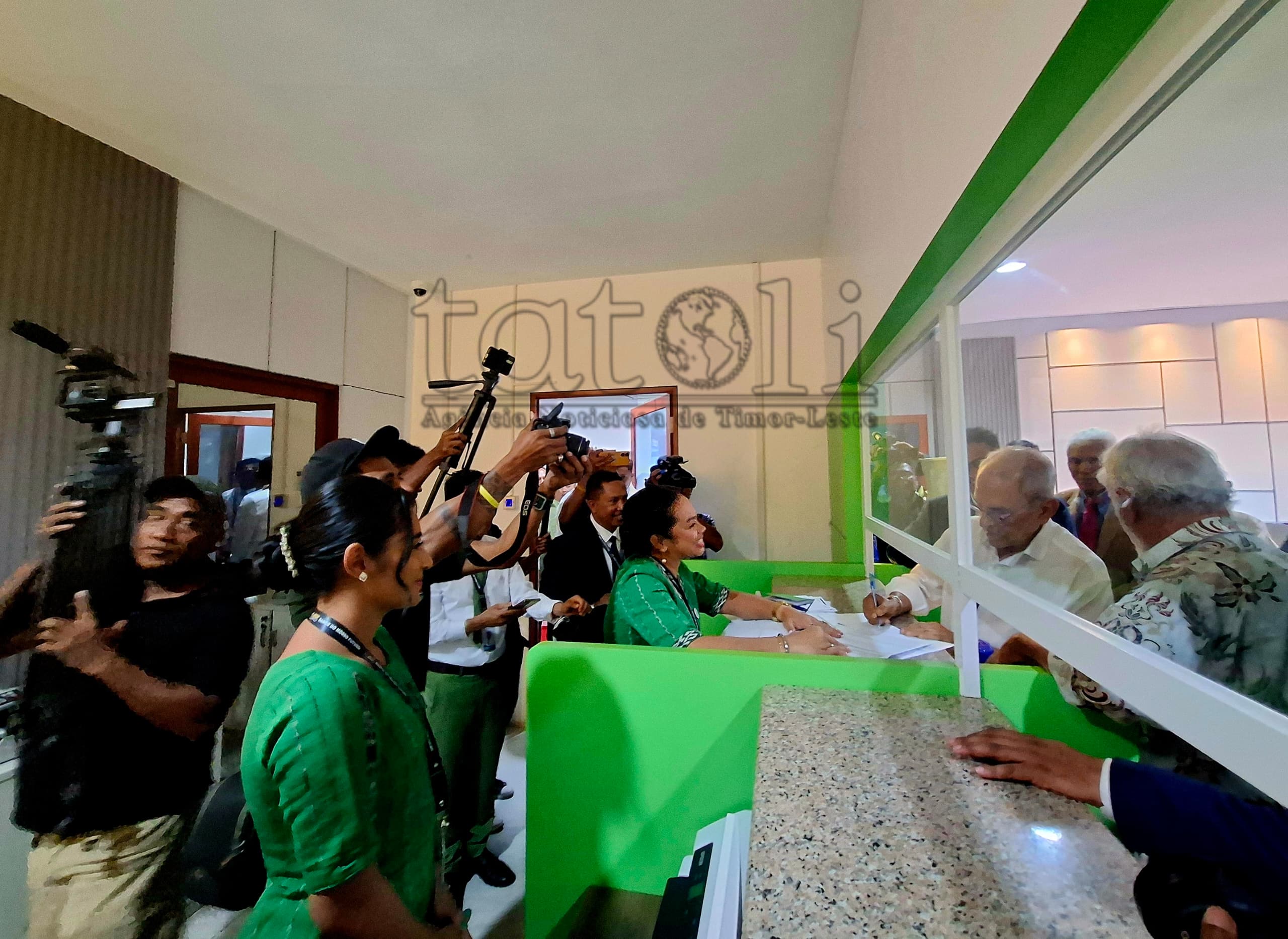 Banco do Nosso Futuro inicia operação
