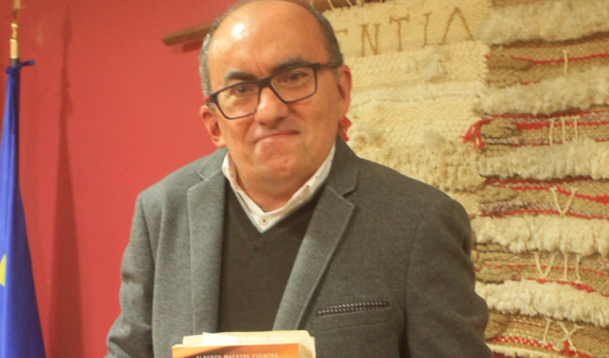 República Democrática de Timor-Leste meio século de uma declaração de independência interrompida