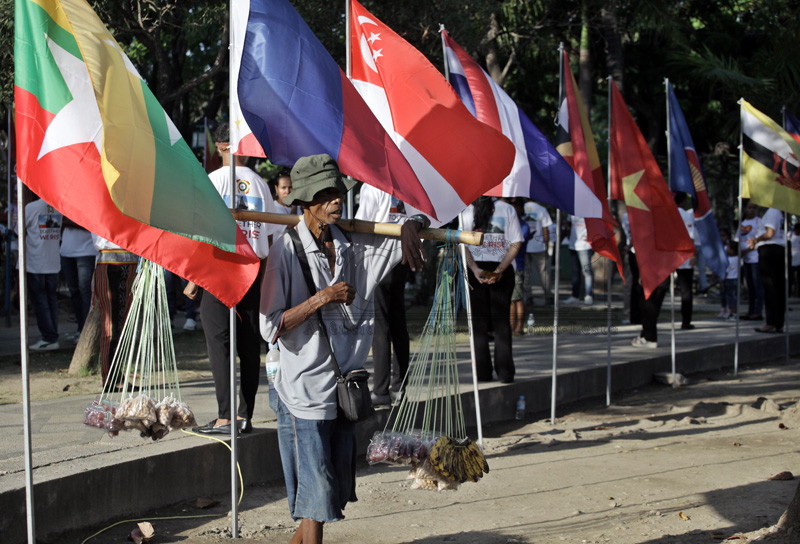 População e funcionários públicos convidados a celebrar adesão à ASEAN