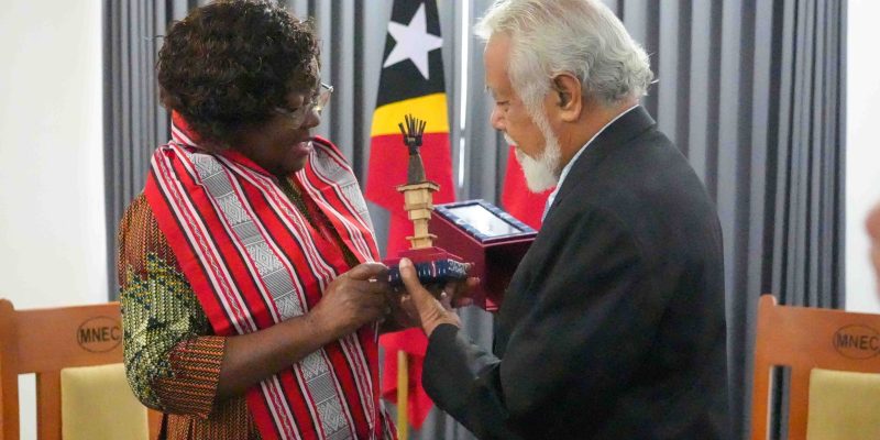 Xanana Gusmão recebe ex-Primeira-Ministra de São Tomé e Príncipe