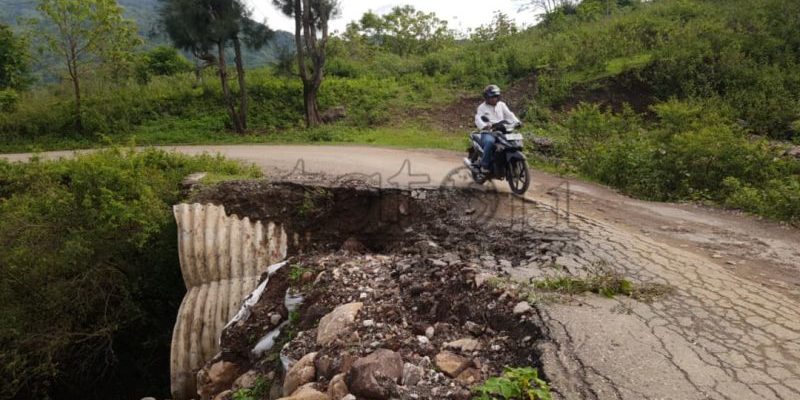 Ponte em Galusapulu em risco de colapso