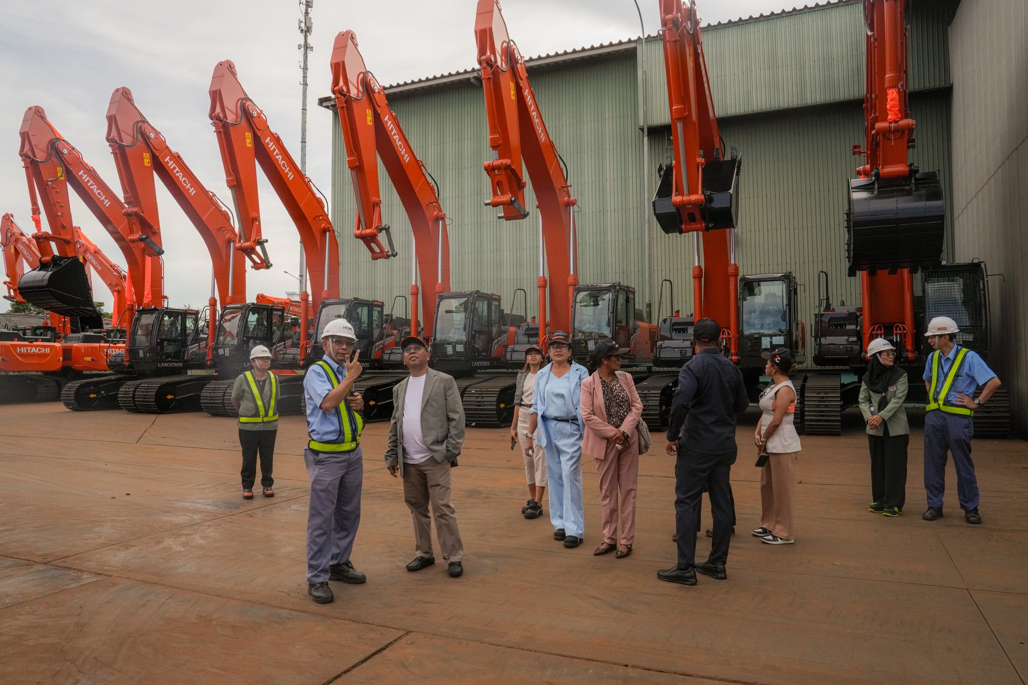 Ministro das Obras Públicas visita Indonésia para reforçar cooperação técnica
