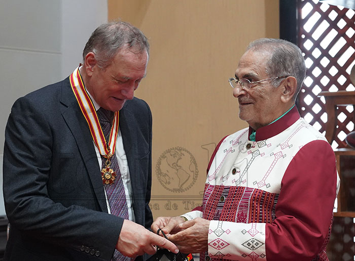 Explorador britânico condecorado com Medalha da Ordem de Timor-Leste