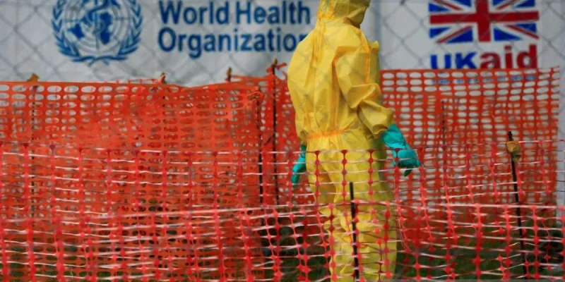 EUA restringem entrada de viajantes de áreas com surto de Ébola