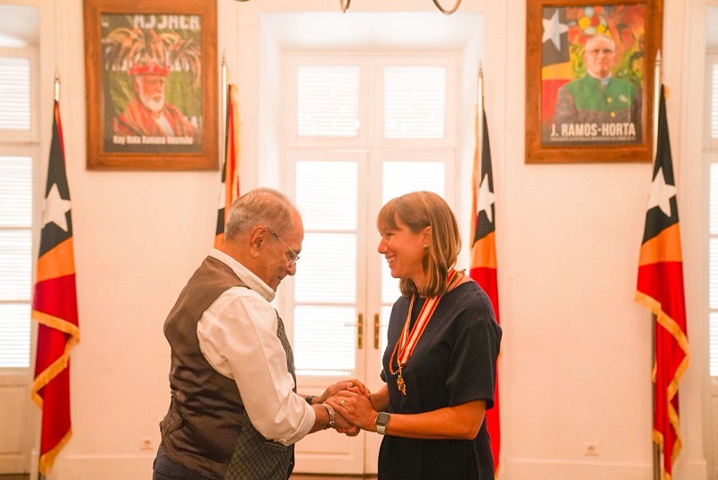 Diretora do BAD condecorada com Ordem de Timor-Leste