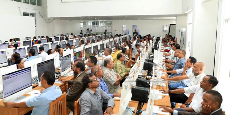 Cerca de 25% do OGE é alocado a salários de funcionários públicos