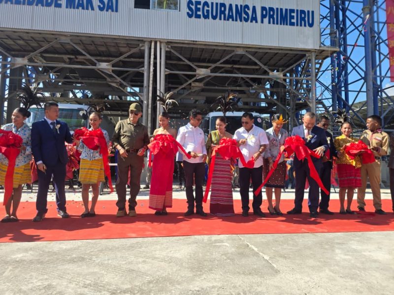 Ramos-Horta inaugura Central de Produção de Betão em Tíbar