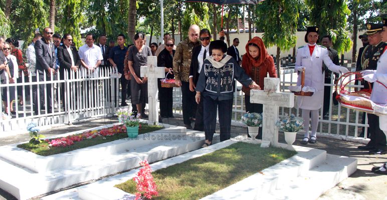 Megawati presta homenagem aos heróis indonésios em Díli