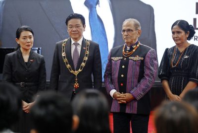 Lawrence Wong condecorado com Grande Colar da Ordem de Timor-Leste