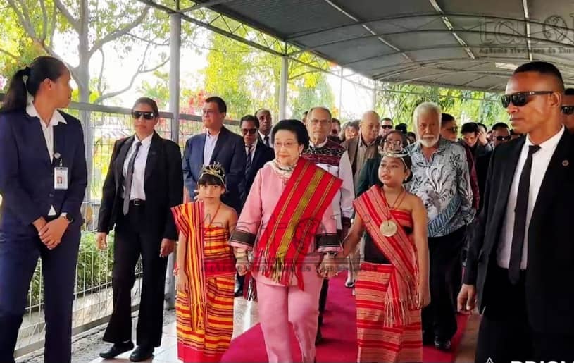 Megawati Soekarnoputri volta a Díli 24 anos depois da primeira visita